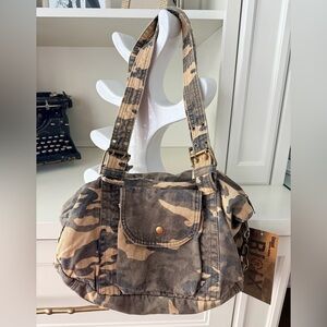 Vintage Y2K 2000’S Camo Distressed Cargo Medium Shoulder Purse Bag BRAND NEW